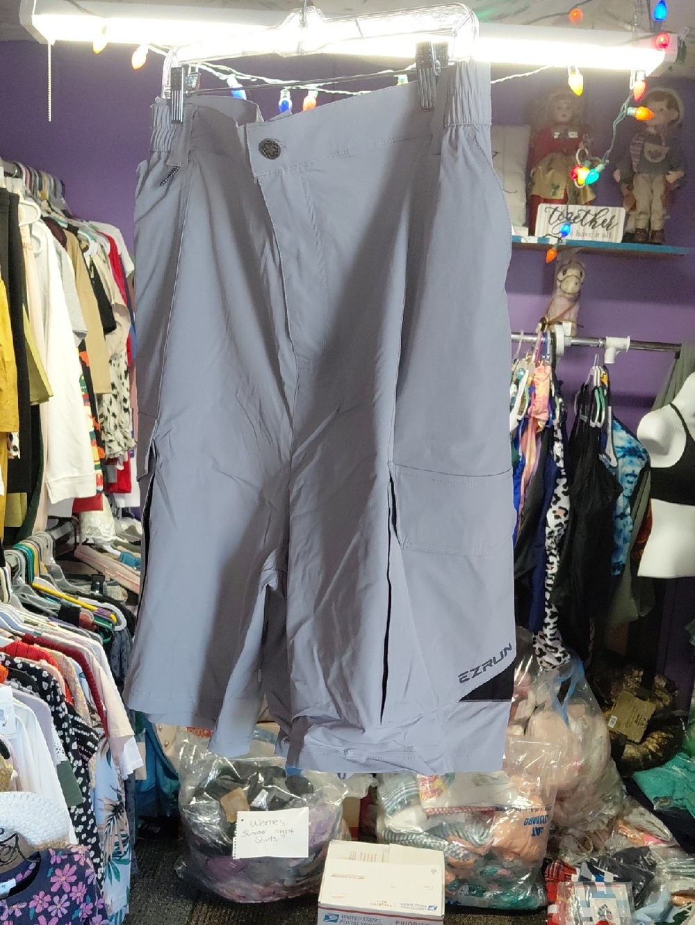 Men's Light Gray Cargo Shorts — Durable Outdoor Comfort